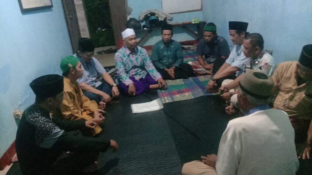 Memperkokoh Ketauhidan Melalui Syariat dan Thoriqah dalam Pengajian Rutin At-Tadzkir