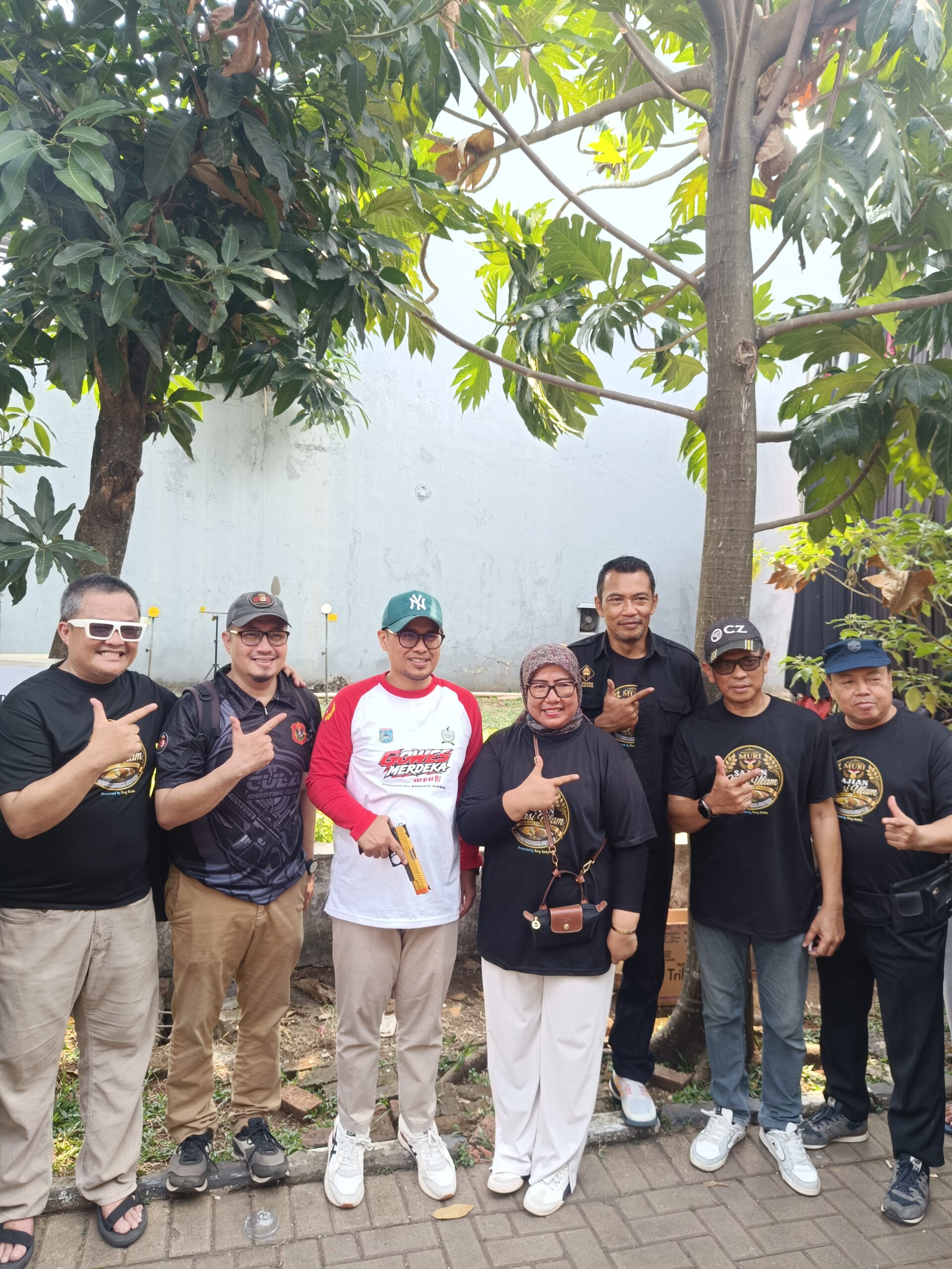 Wakil Wali Kota Tangsel Hebohkan Warga dengan Aksi Menembak Jitu