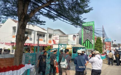 Polres Tangsel Mediasi Sengketa UIN Jakarta dan Wali Murid: Ormas dan Preman Dilarang Masuk Sekolah Polres Tangsel Mediasi Sengketa UIN Jakarta dan Wali Murid: Ormas dan Preman Dilarang Masuk Sekolah